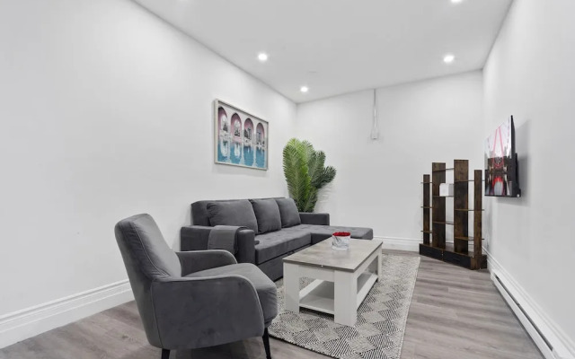 Stonewall Suites
