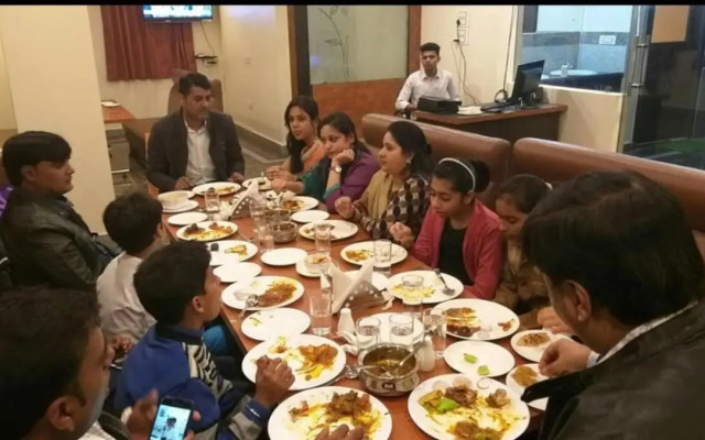 Hotel Anand International