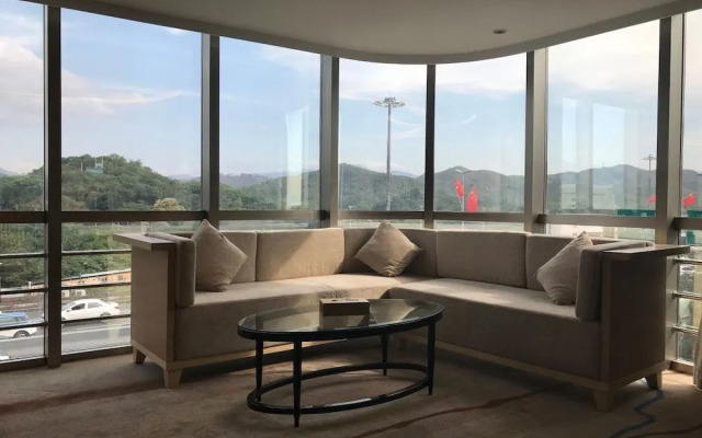 Chengyue Holiday Inn