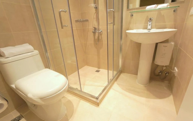 HI HOME At The Knightsbridge Residences