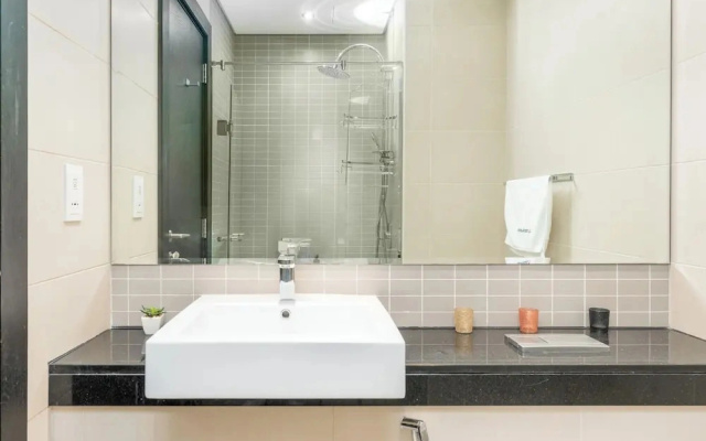 Gala Guests - Silverene Tower Apartments