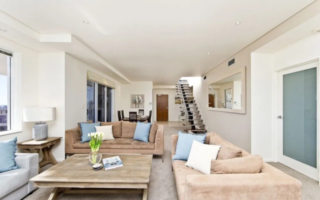 Harbourview Penthouse