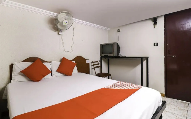 OYO 62548 Hotel Raja Galaxy