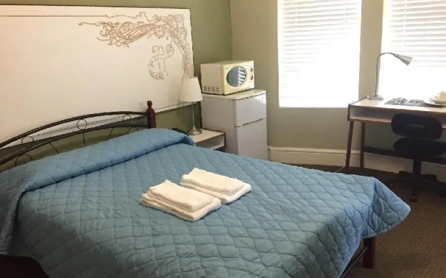 Vantaggio Suites San Francisco Abigail