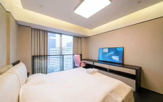 Zhome-Three Bedroom Luxury Suite3