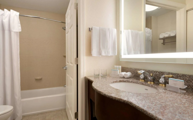 Homewood Suites by Hilton Jacksonville Deerwood Park