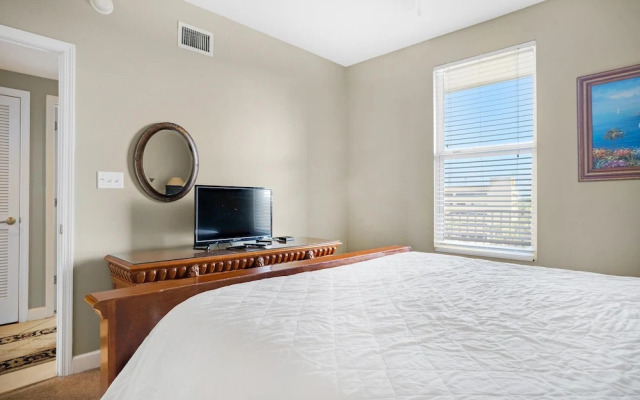 Grandview East 404