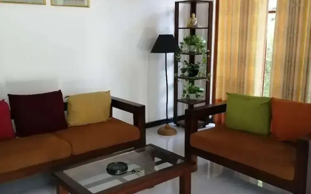 Colombo Airport Field View Villa