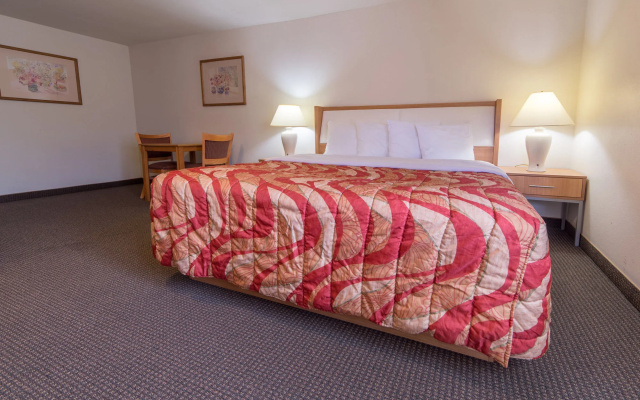 Aladdin Inn and Suites