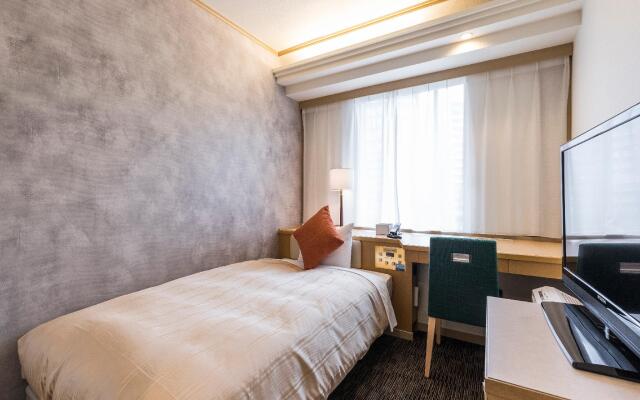 Отель Nishitetsu Inn Fukuoka Тэндзин комната для гостей