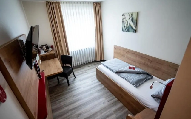 In-Side Hotel
