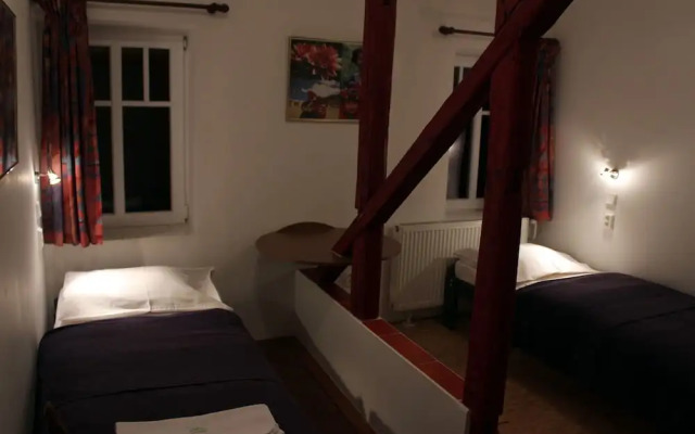 Hotel Pod Zvicinou