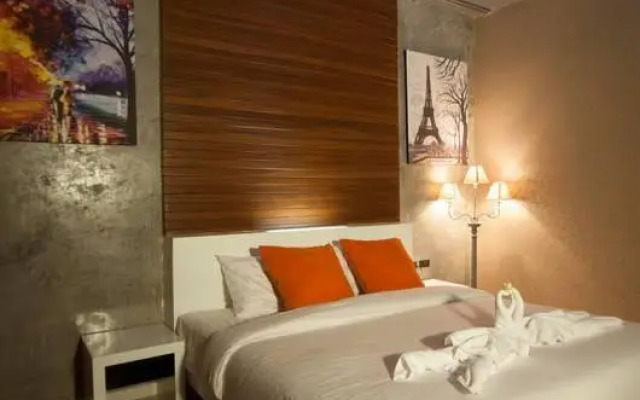 M residence & Hotel