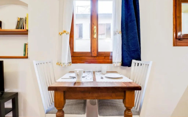 Tra le Due Torri e Piazza Santo Stefano Apartment