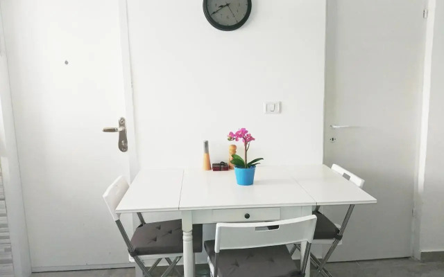 Carmela Studio