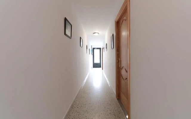 #1 Private Room Renovated Apt Habi