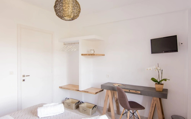 Waves Studios Apartments