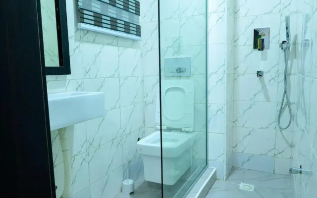 Luxury 4-Beds Apart Abuja-24Hrs/Elect/WIFI/Securi