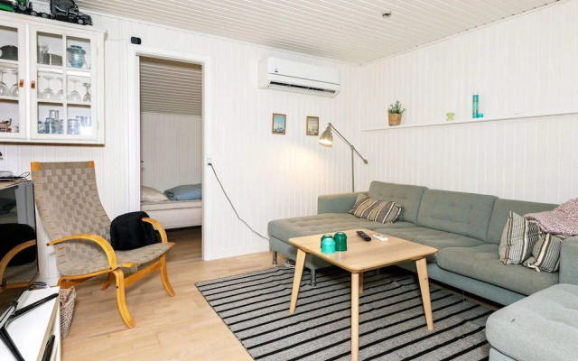 6 Person Holiday Home in Hals