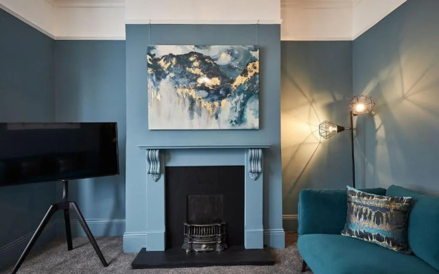 Host Stay 21 in Sunderland