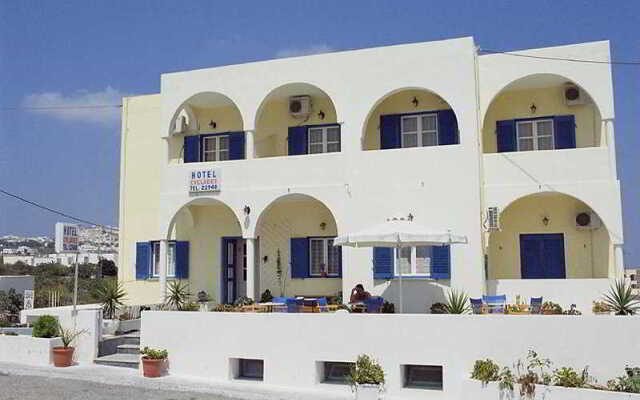 Отель Cyclades Греция, Остров Санторини - отзывы, цены и фото номеров - забронировать отель Cyclades онлайн вид на фасад
