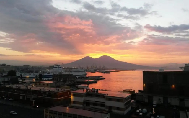 Molo 33 Napoli