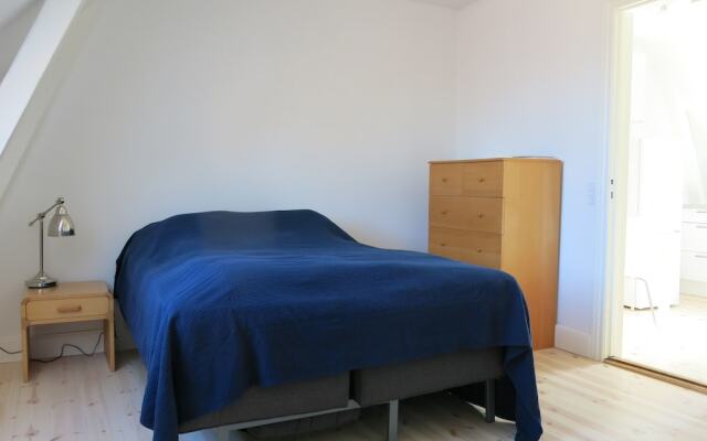 Отель Townhouse Studio in Copenhagen 1059-3 Дания, Копенгаген - отзывы, цены и фото номеров - забронировать отель Townhouse Studio in Copenhagen 1059-3 онлайн комната для гостей