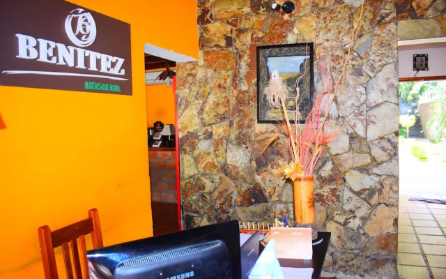 Benitez Hosteria