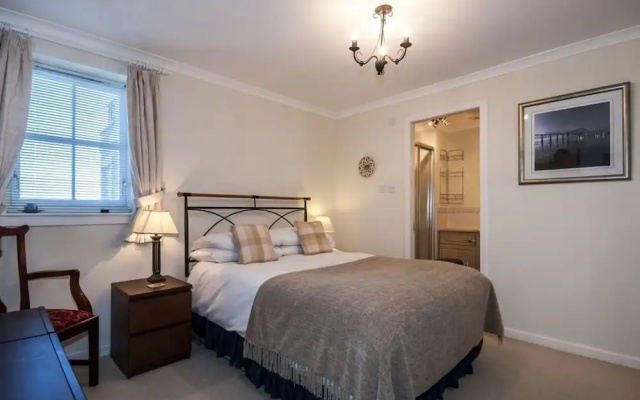 Royal Apartment