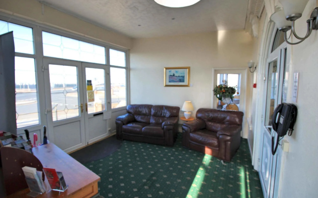 The Colwyn Hotel (nr Pleasure Beach)