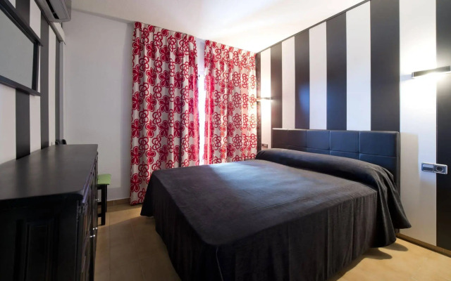 Apartamentos Sallés Beach