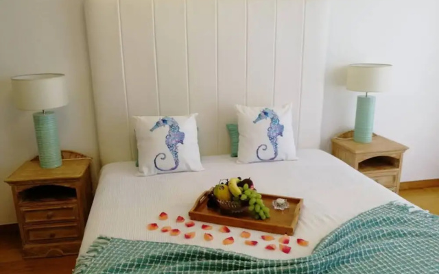 2 Bed Flat - Sleeps 4 - Parking - Wifi