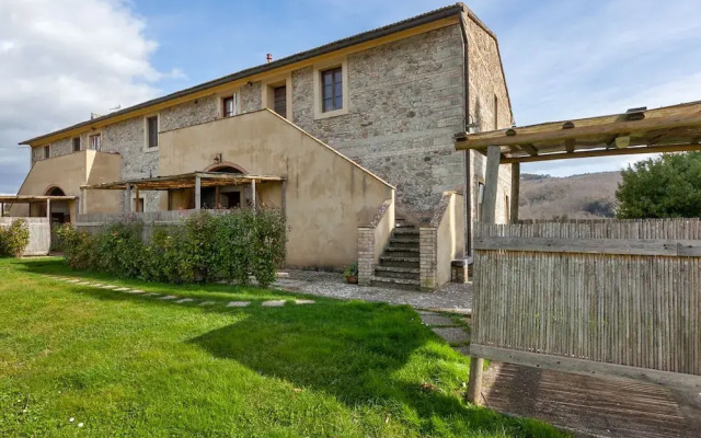 Tranquil Holiday Home in Chianni With Swimming Pool