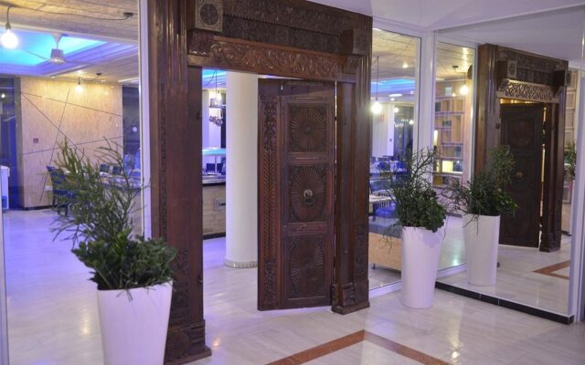 Nereus Hotel вид на фасад