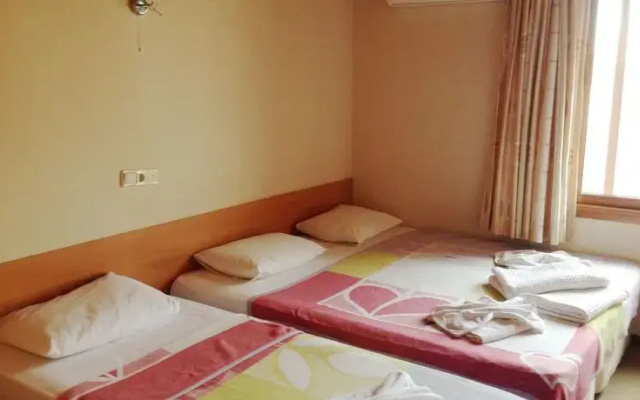 Oscar Hotel