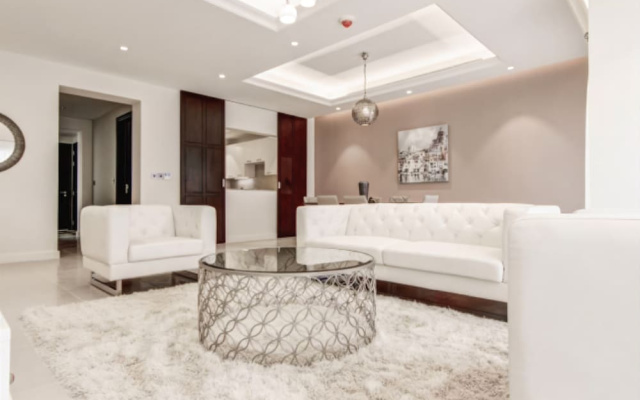 Redwood Luxury Golf House