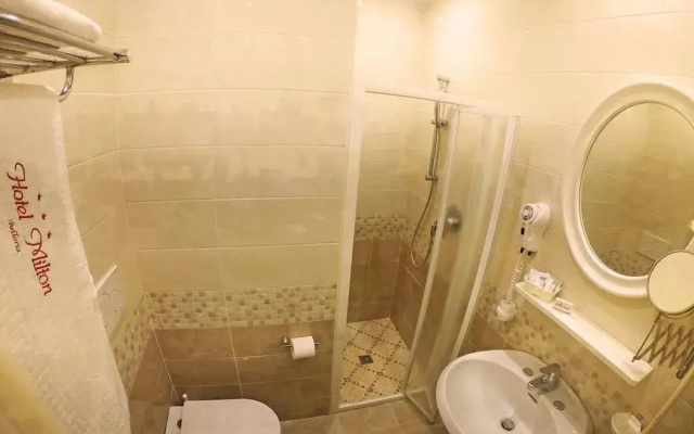Hotel Milton