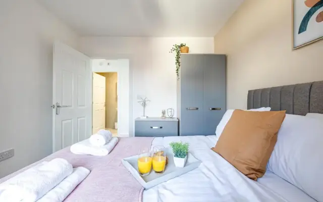 Modern & refurbished 2/bed apartment in Stockport