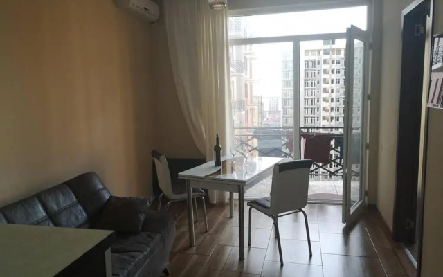 Kvartira v Batumi, 10 minut do morja.