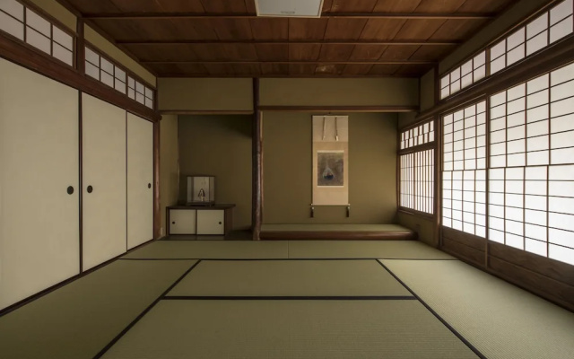 Gion Komatsu