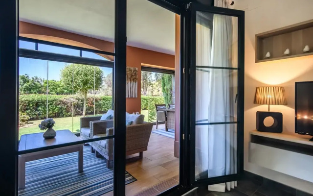 Charming Isla Canela Apartment With Terrace