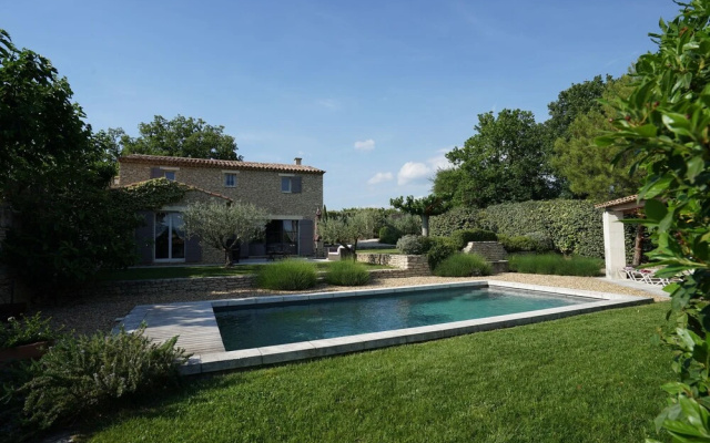 VILLAS DU LUBERON Le Mazet des Oliviers