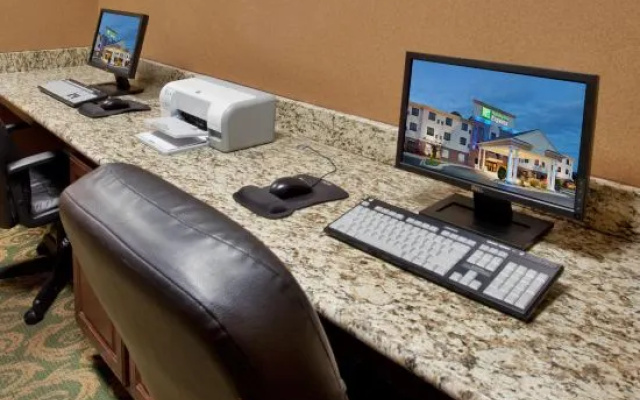 Holiday Inn Express Rolla