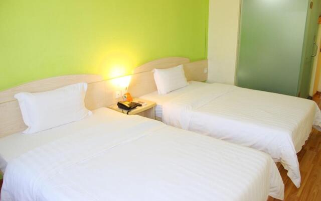 Отель 7Days Inn Chongqing fuling South Gate Mountain Pedestrian Street комната для гостей
