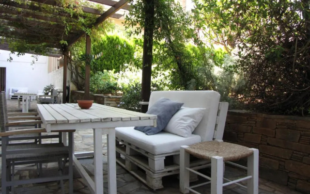Karistos Mare Apartments