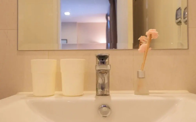 Near BK University Quiet Condo in Rama4 bkb131