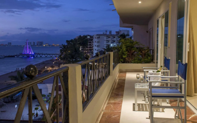 Blue Chairs Beachfront Resort Puerto Vallarta Mexico - Adults Only