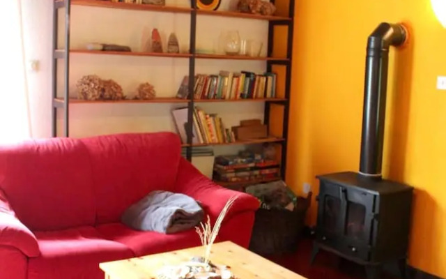 House With 2 Bedrooms in Laghy, With Enclosed Garden - 10 km From the
