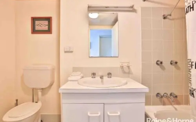 Kirwan Apartments 9