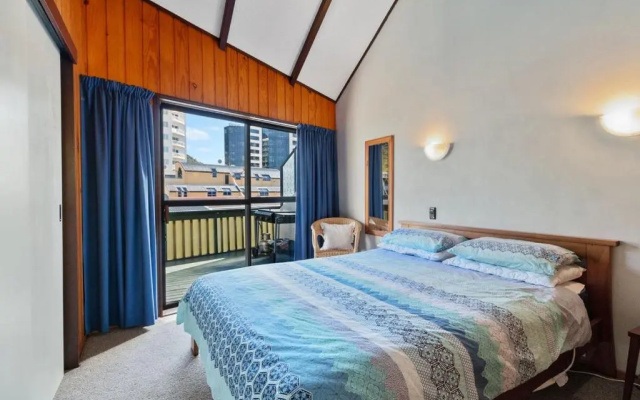 Downtown Mountview - Mt Maunganui Holiday Home